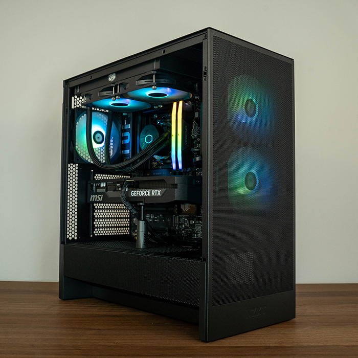 Image of Brooks II: R7 9700X / RTX 5070ti